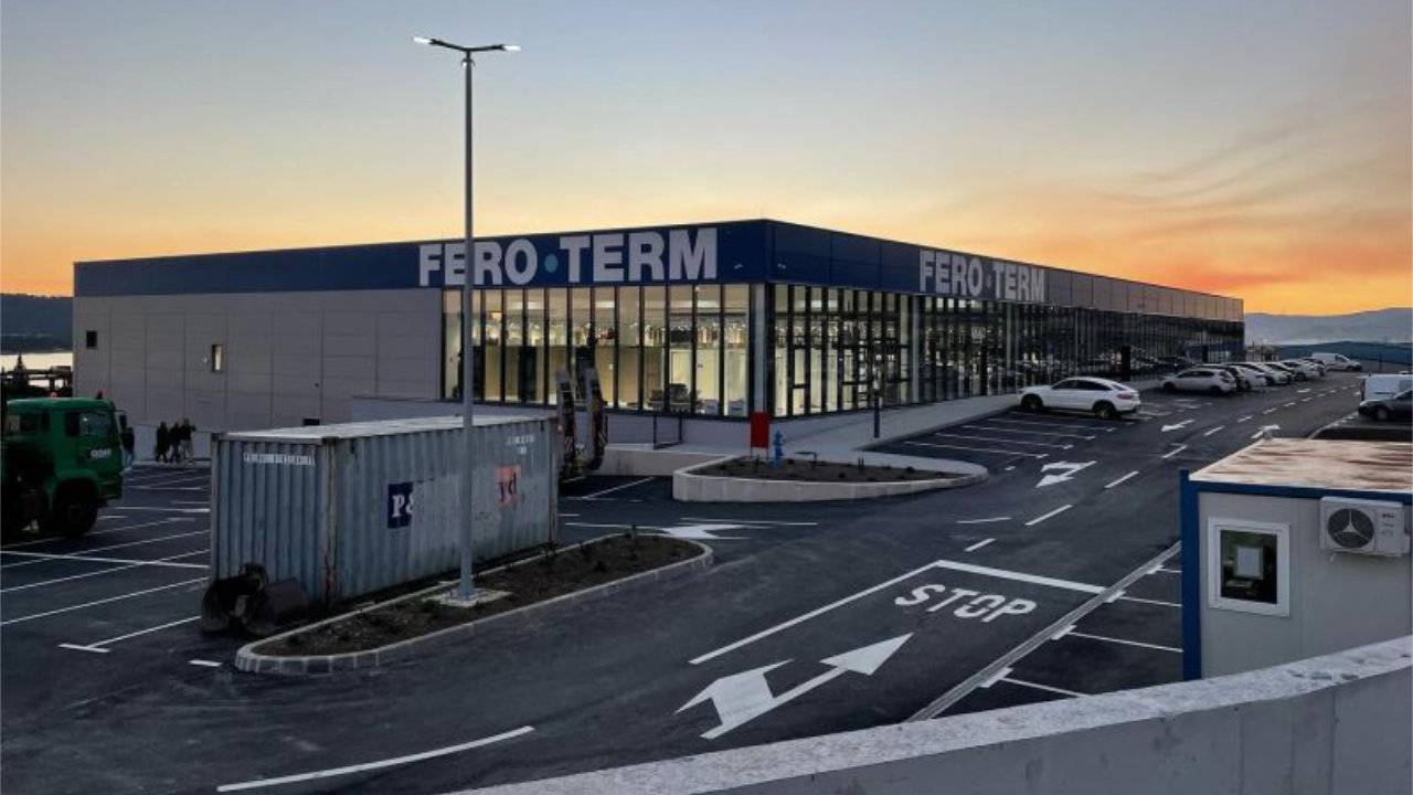 Commercial warehouse building 'Fero-Term', Kaštela